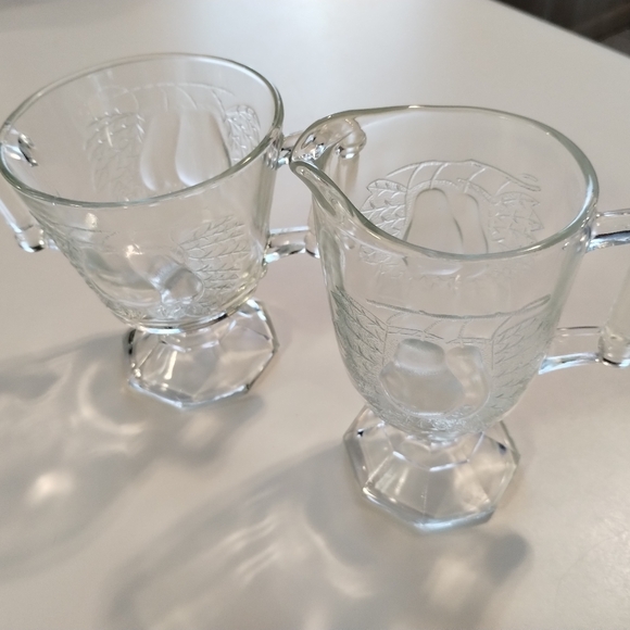 Jeannette Baltimore Pear Cream & Sugar set - Picture 8 of 11